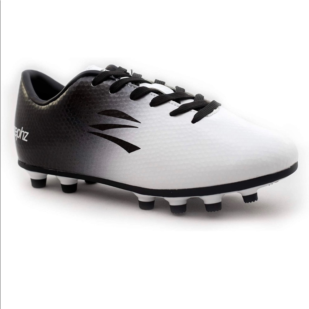 zephz Wide Traxx Soccer in White/Black Size 7 Wide